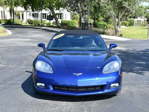 Used 2007 Chevrolet Corvette Convertible w/ Preferred Equipment Group RWD image 9