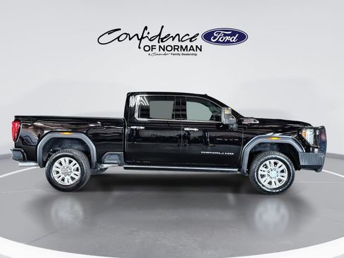 Used 2022 GMC Sierra 3500 Denali AWD/4WD image 10
