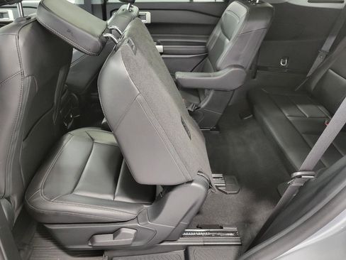 Used 2023 Ford Explorer XLT w/ Equipment Group 202A AWD/4WD image 25