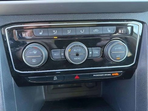 Used 2023 Volkswagen Atlas SE image 9