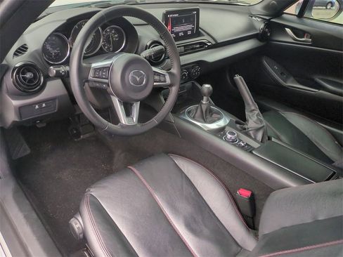 Used 2020 MAZDA MX-5 Miata Sport image 23