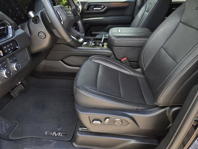 Used 2025 GMC Yukon Denali AWD/4WD image 38