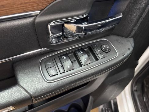 Used 2018 RAM 2500 Laramie w/ Convenience Group image 33