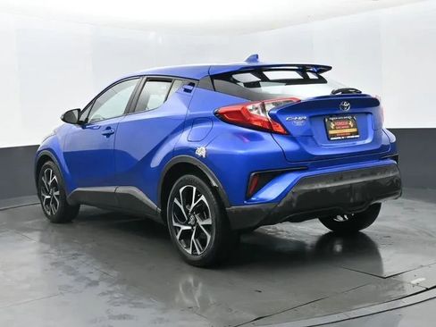 Used 2021 Toyota C-HR XLE image 9