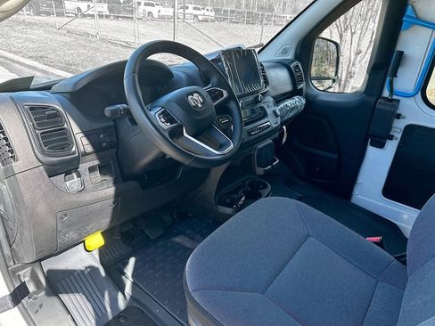 Used 2024 RAM ProMaster 3500 w/ Delivery Van Package image 30
