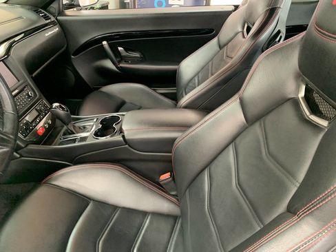 Used 2017 Maserati GranTurismo MC image 9