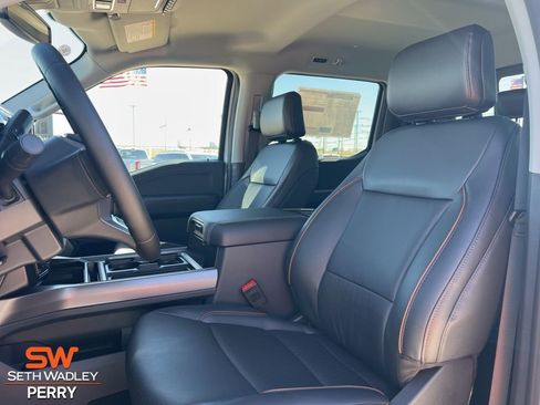 New 2026 Ford F350 Lariat w/ Black Appearance Package image 21