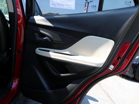 Used 2018 Buick Encore Preferred image 39