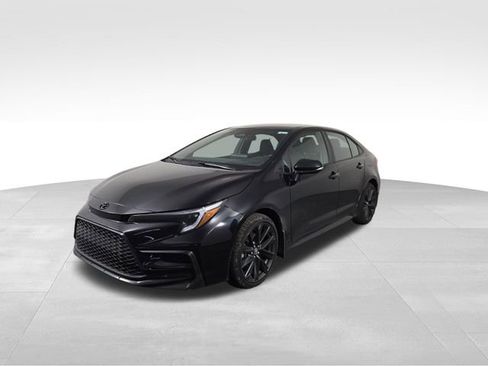 Used 2024 Toyota Corolla SE image 2