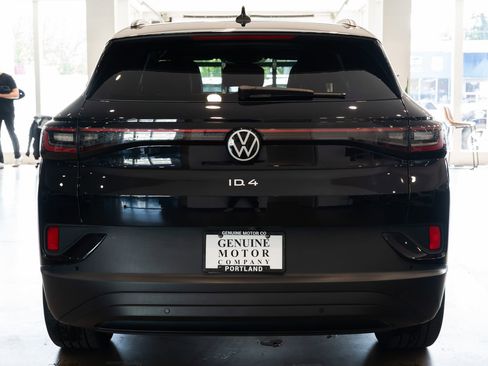 Used 2024 Volkswagen ID.4 Pro S RWD image 5