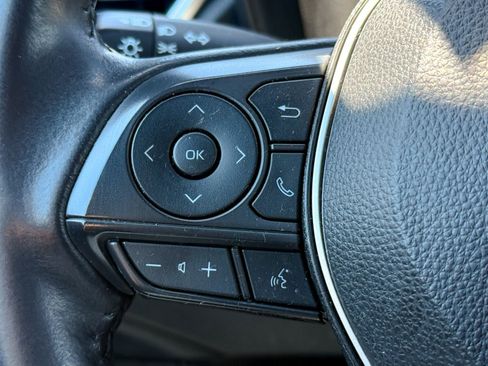 Used 2023 Toyota Corolla Cross AWD Hybrid w/ Moonroof Package image 26