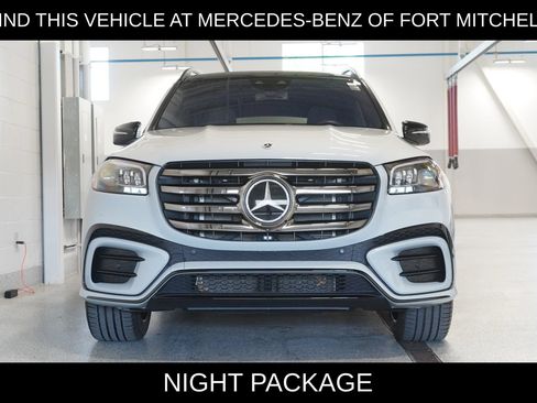 Used 2025 Mercedes-Benz GLS 450 4MATIC image 2