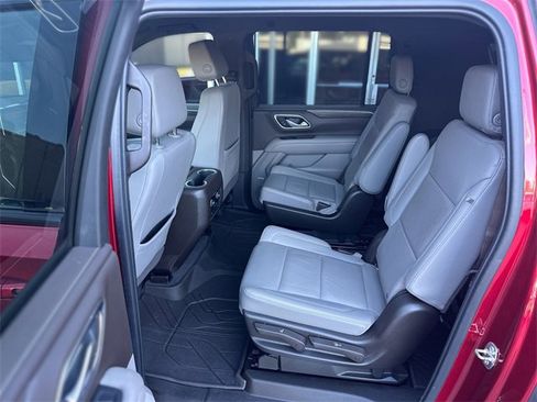 Used 2021 Chevrolet Suburban Z71 image 22