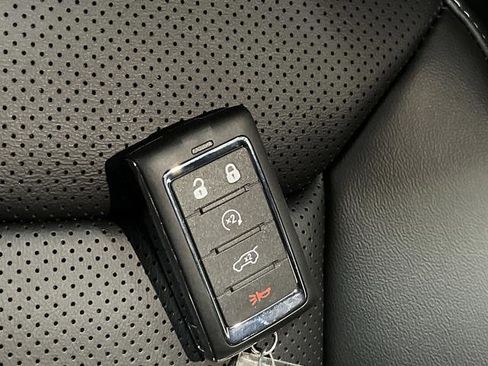 New 2026 Jeep Grand Cherokee Limited w/ Luxury Tech Group II image 28