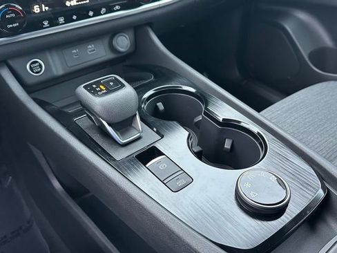 Certified 2023 Nissan Rogue SV AWD/4WD image 32