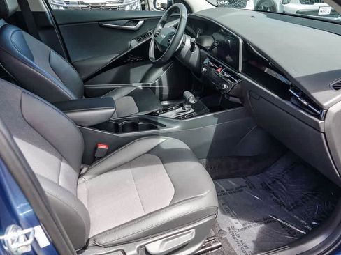 Certified 2023 Kia Niro EX Touring FWD image 15