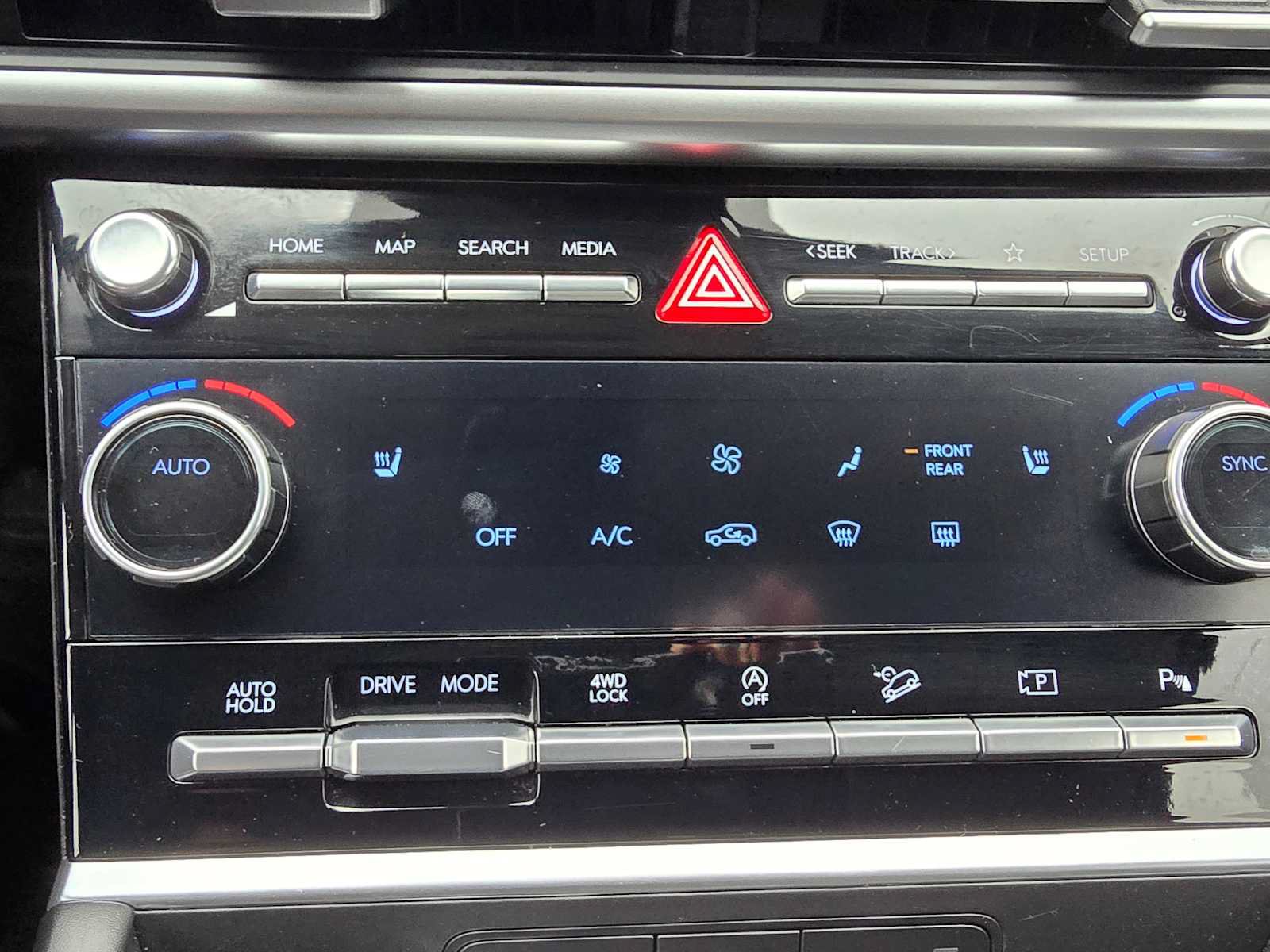 Used 2026 Hyundai Santa Fe SEL AWD/4WD image 26