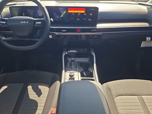 New 2026 Kia Sorento LX FWD image 14