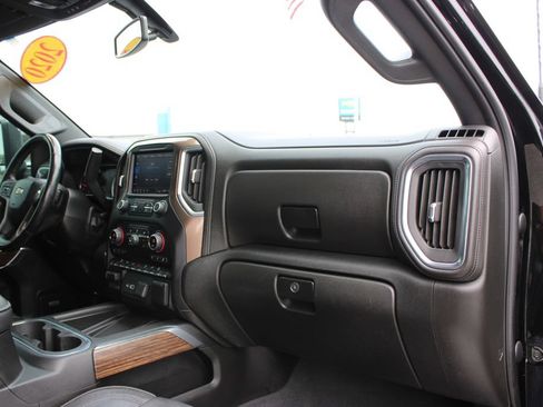 Used 2020 Chevrolet Silverado 2500 High Country w/ Z71 Off-Road Package AWD/4WD image 35