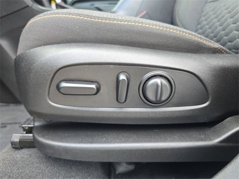 Certified 2019 Chevrolet Equinox LT image 18