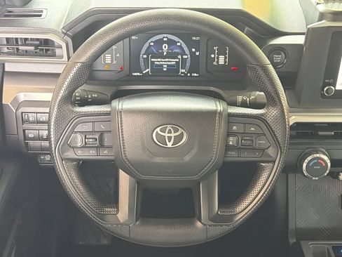 Used 2025 Toyota Tacoma SR5 AWD/4WD image 4