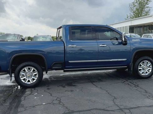 Certified 2025 Chevrolet Silverado 2500 High Country w/ High Country Premium Package AWD/4WD image 9