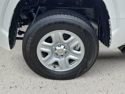 Used 2026 Toyota Tundra SR AWD/4WD image 33