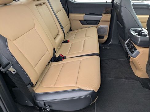 Used 2022 Ford F150 Lariat w/ Equipment Group 502A High image 20