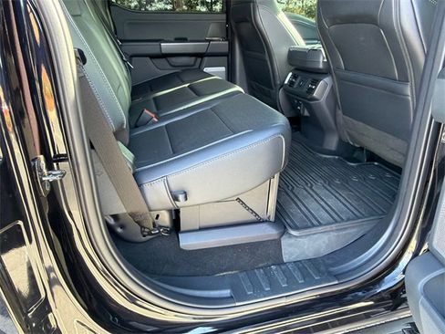 Used 2025 Ford F150 Lariat w/ Equipment Group 501A Mid image 15