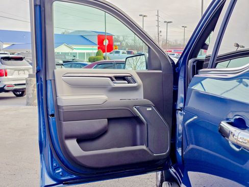 Used 2024 Chevrolet Silverado 1500 LTZ w/ LTZ Premium Package image 28