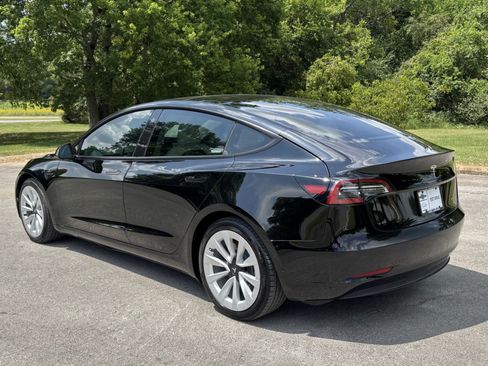 Used 2022 Tesla Model 3 Long Range AWD/4WD image 4