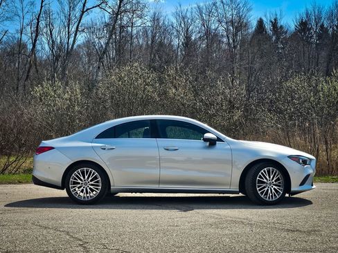 Used 2023 Mercedes-Benz CLA 250 4MATIC image 2