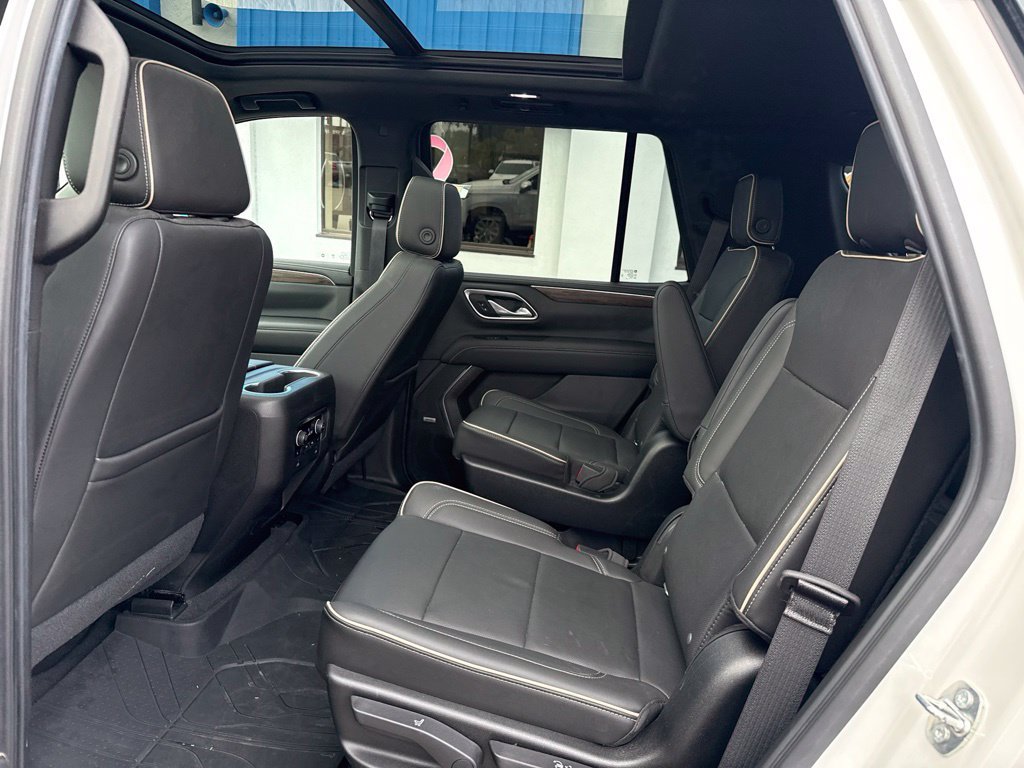 Used 2021 Chevrolet Tahoe Premier w/ Premium Package AWD/4WD image 37