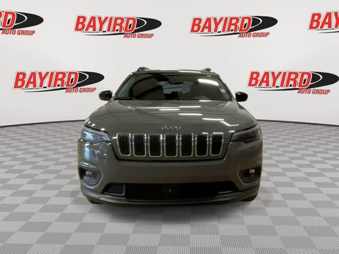 Used 2022 Jeep Cherokee Latitude Lux w/ Sun & Sound Group AWD/4WD image 3