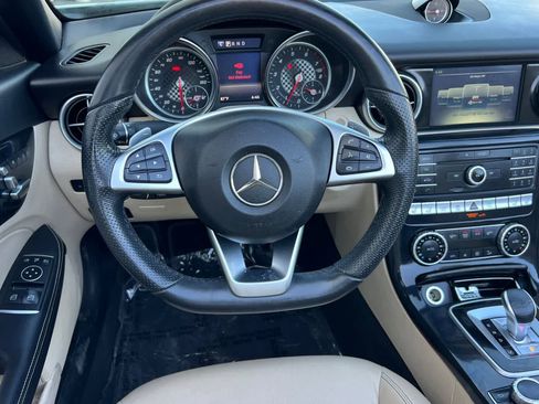 Used 2019 Mercedes-Benz SLC 300 image 18