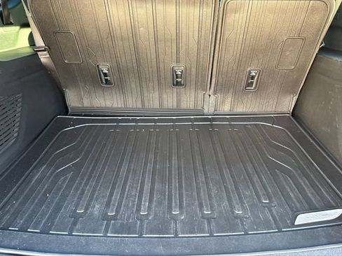 Used 2026 GMC Yukon XL AT4 w/ AT4 Premium Plus Package AWD/4WD image 11