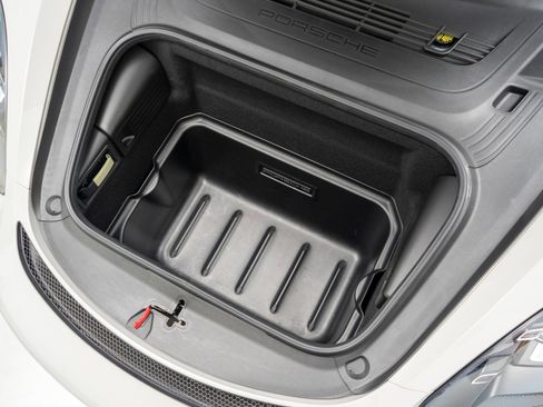 Used 2021 Porsche 718 Boxster Spyder RWD image 19