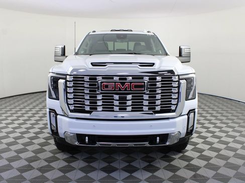 New 2026 GMC Sierra 2500 Denali w/ Denali Reserve Package AWD/4WD image 31