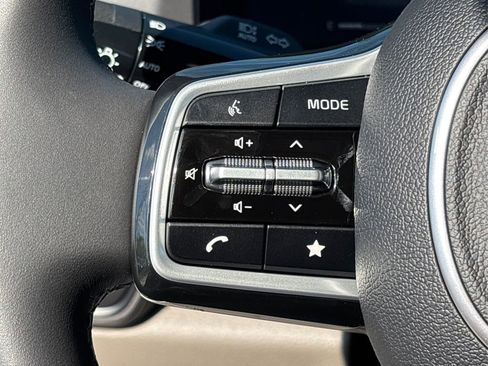 New 2026 Kia Carnival EX FWD image 19