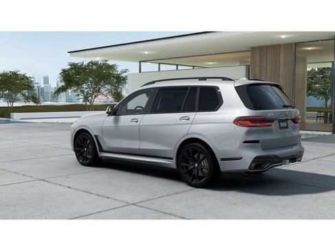New 2027 BMW X7 xDrive40i w/ Executive Package AWD/4WD image 2
