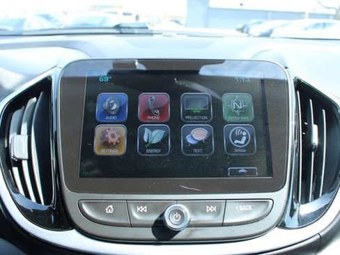 Used 2017 Chevrolet Volt LT w/ Comfort Package image 20