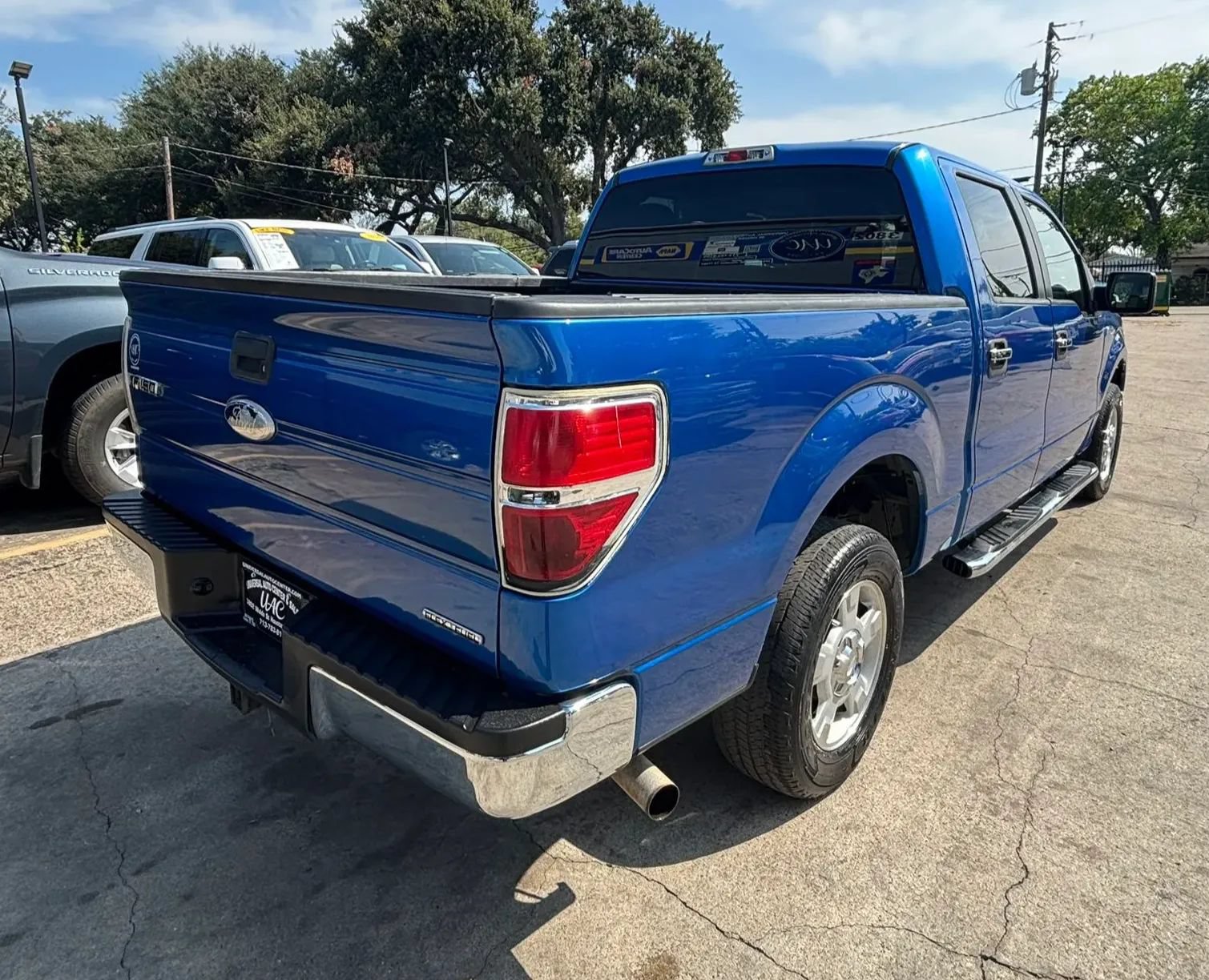 Used 2011 Ford F150 XLT w/ Trailer Tow Pkg RWD image 5