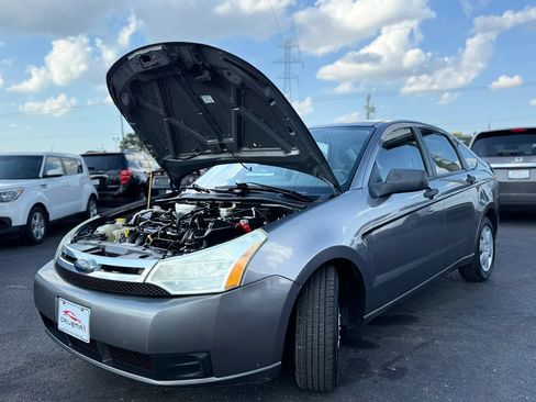 Used 2010 Ford Focus S FWD image 13