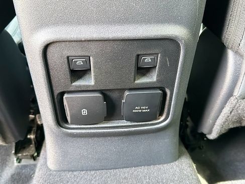 Certified 2023 Ford Bronco Big Bend w/ Sasquatch Package AWD/4WD image 28