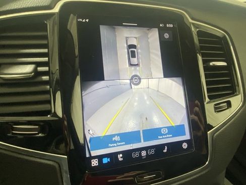 Used 2025 Volvo XC90 B6 Plus image 26