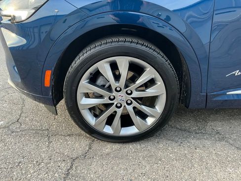 Certified 2023 Buick Envision Avenir image 11
