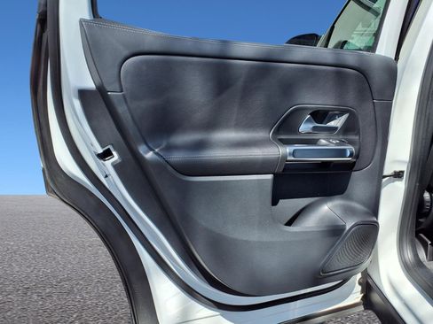 Certified 2022 Mercedes-Benz GLB 250 4MATIC image 25