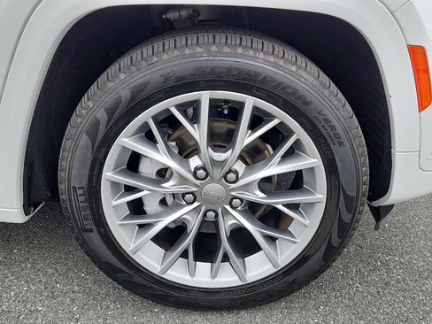 Used 2022 Jeep Grand Cherokee Summit w/ Adv Protech Group IV image 8