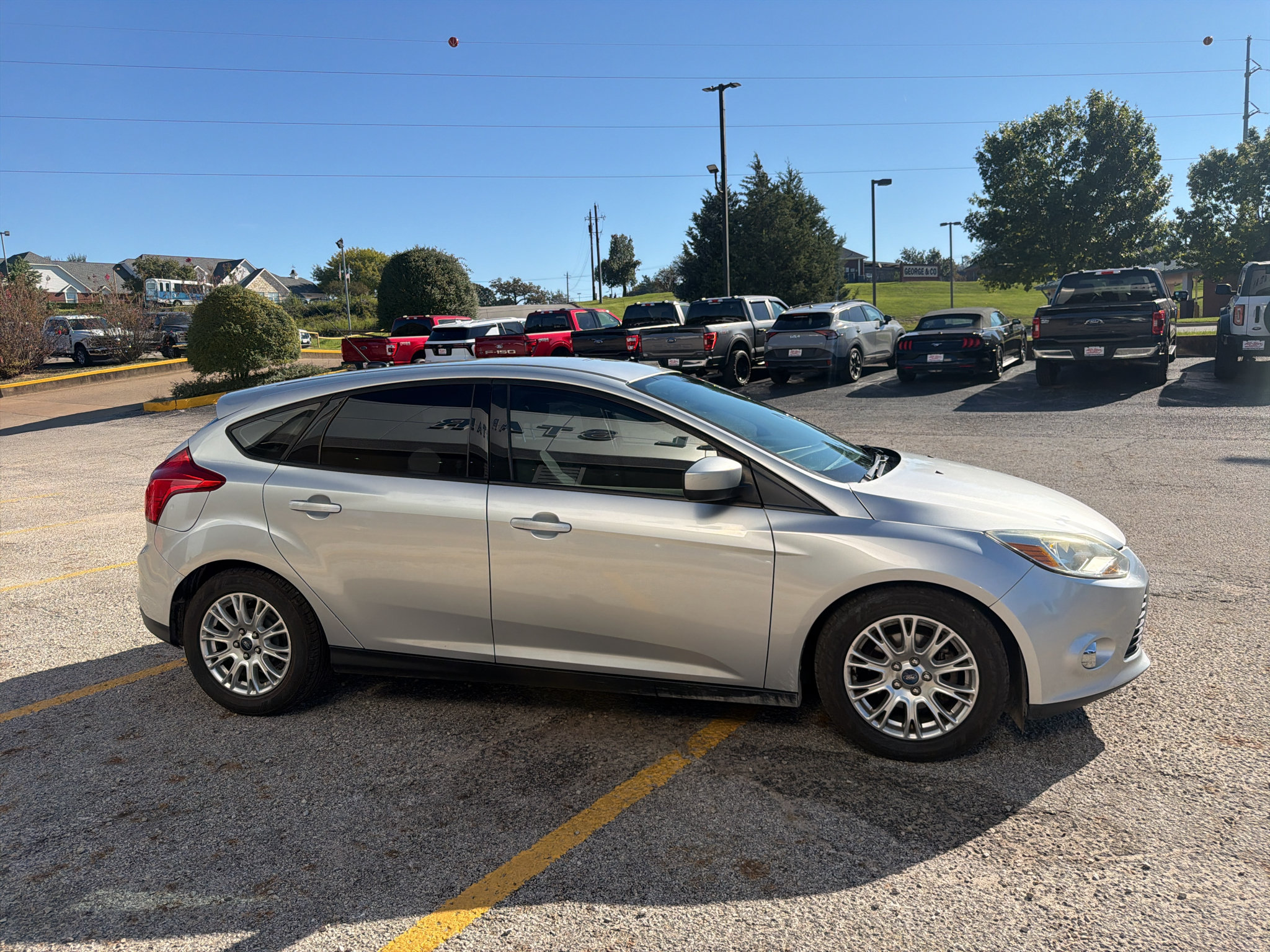 Used 2012 Ford Focus SE FWD image 4