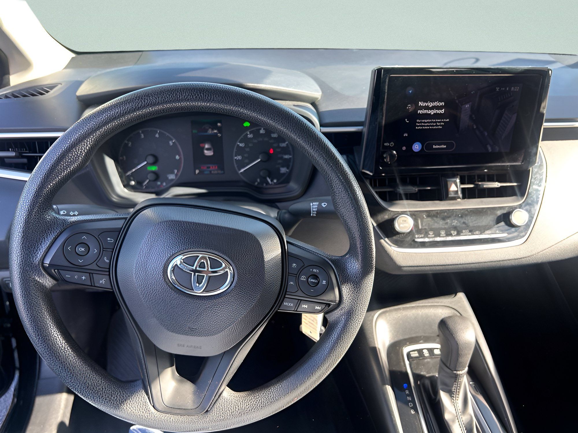 Used 2024 Toyota Corolla LE FWD image 20